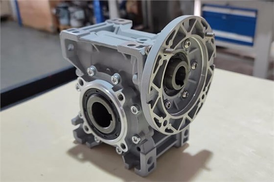 上海艾思捷:蝸輪蝸桿減速機.jpg 上海艾思捷:蝸輪蝸桿減速機.jpg