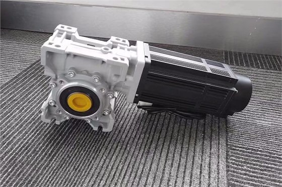 蝸輪蝸桿減速機與伺服電機配套使用 伺服蝸輪蝸桿減速機.jpg 蝸輪蝸桿減速機與伺服電機配套使用 伺服蝸輪蝸桿減速機.jpg