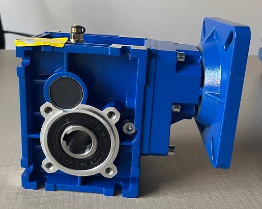 艾思捷技術教您蝸輪蝸桿減速機怎么選一款合適的伺服電機配套？ (4).jpg